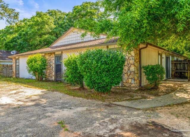 Property at 6802 Tiki Ln, Pensacola, FL 32503, 2 beds, 1 bath