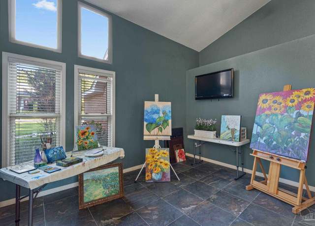 Property at 910 Shadow Ridge Dr, Pensacola, FL 32514, 3 beds, 2 baths
