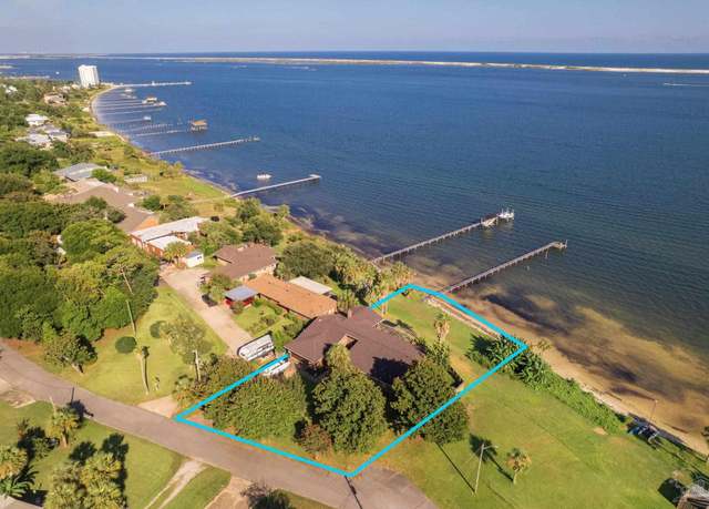 Property at 11401 Seaglade Dr, Pensacola, FL 32507, 4 beds, 3 baths