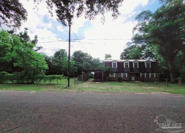 Property at 4525 Mesquite Dr, Milton, FL 32583, 4 beds, 2 baths