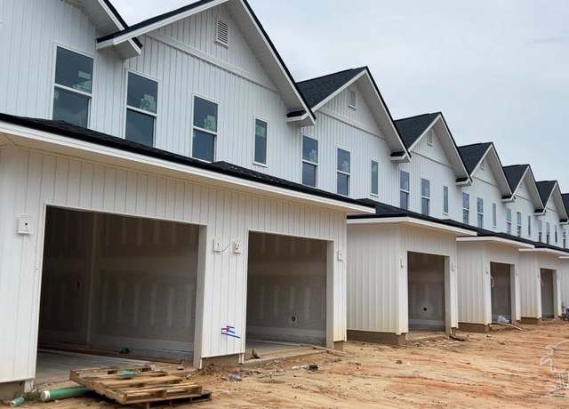 Property at 8116 Carl Dean St, Pensacola, FL 32514, 3 beds, 2.5 baths