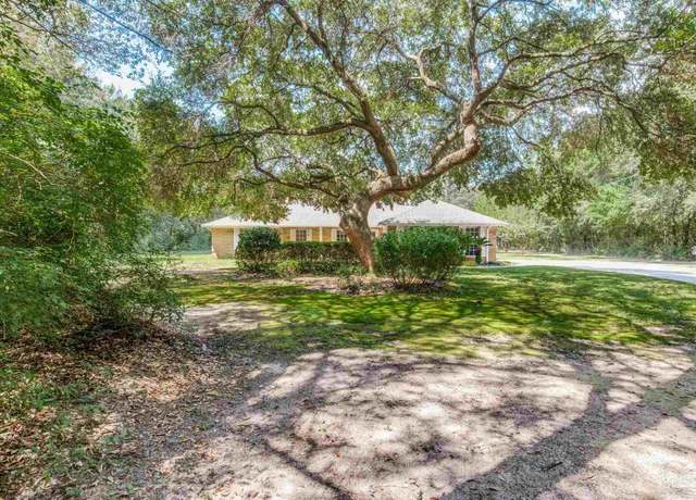 Property at 6499 Tonya Dr, Milton, FL 32570, 3 beds, 2 baths