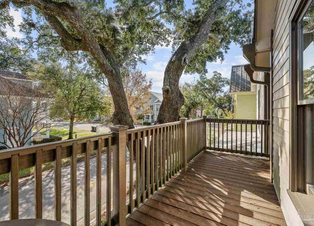 Property at 536 E Government St #3, Pensacola, FL 32502, 2 beds, 2.5 baths