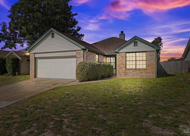 Property at 482 Managua Way, Mary Esther, FL 32569, 3 beds, 2 baths