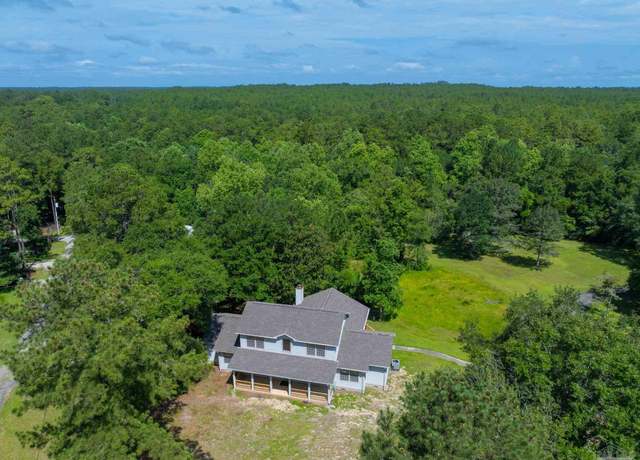 Property at 5882 Willow Ln, Crestview, FL 32539, 3 beds, 2.5 baths