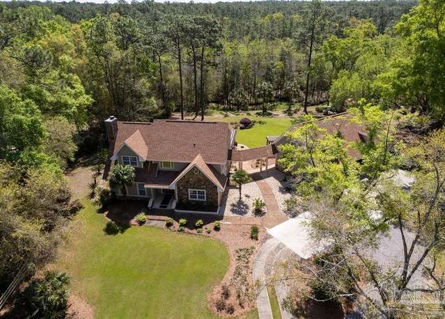Property at 11441 Clear Creek Dr, Pensacola, FL 32514, 5 beds, 4 baths