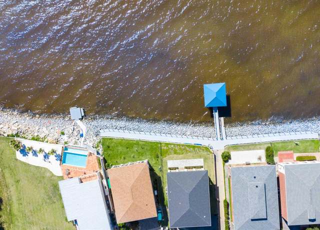 Property at 1514 White Caps Ln, Pensacola, FL 32507