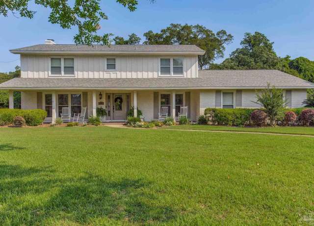 Property at 635 Bonilace Cir, Gulf Breeze, FL 32561, 4 beds, 3.5 baths
