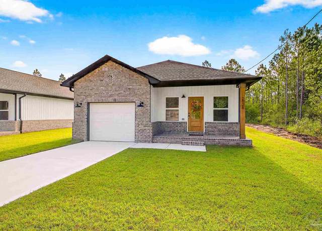 Property at 2926 N 25th Ave, Milton, FL 32583, 3 beds, 2 baths