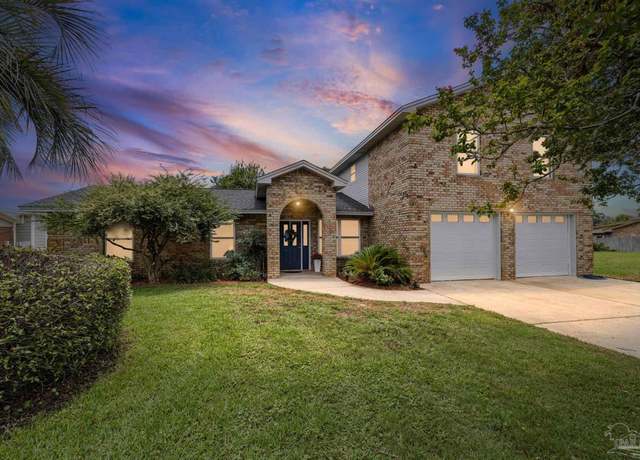 Property at 3367 Circle Dr, Gulf Breeze, FL 32563, 4 beds, 3 baths