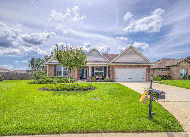 Property at 5921 Alder Ave, Pensacola, FL 32526, 5 beds, 3 baths