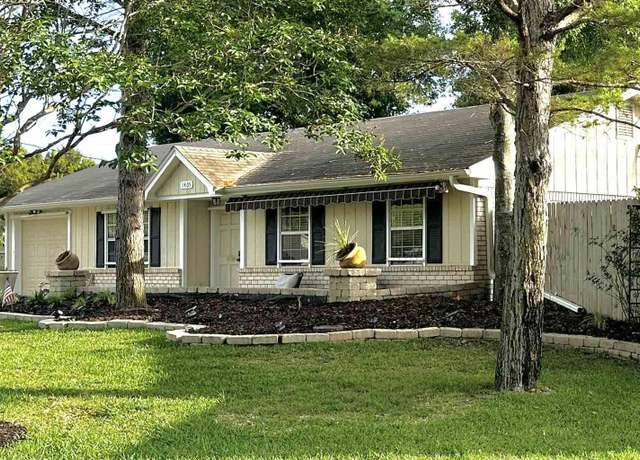 Property at 1405 College Pkwy, Gulf Breeze, FL 32563, 3 beds, 2 baths