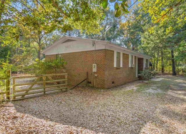 Property at 1506 Dads Rd, Baker, FL 32531, 3 beds, 2 baths