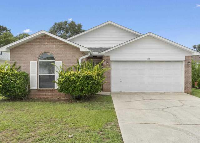 Property at 329 Mizzen Ln, Pensacola, FL 32507, 3 beds, 2 baths