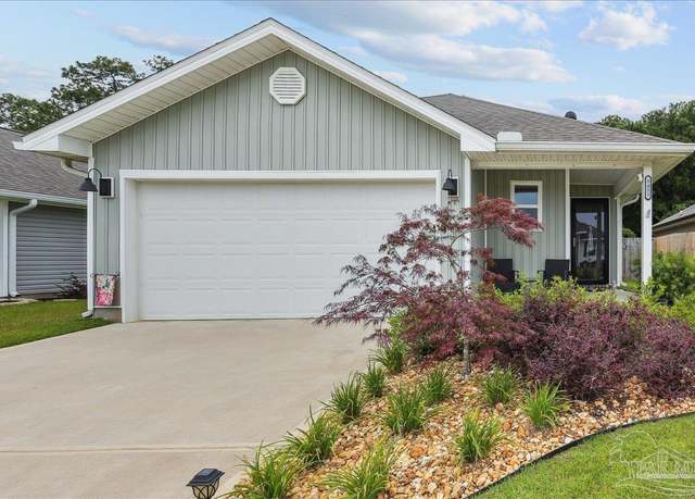 Property at 5451 Peach Dr, Pace, FL 32571, 3 beds, 2 baths