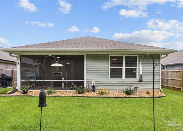 Property at 5451 Peach Dr, Pace, FL 32571, 3 beds, 2 baths