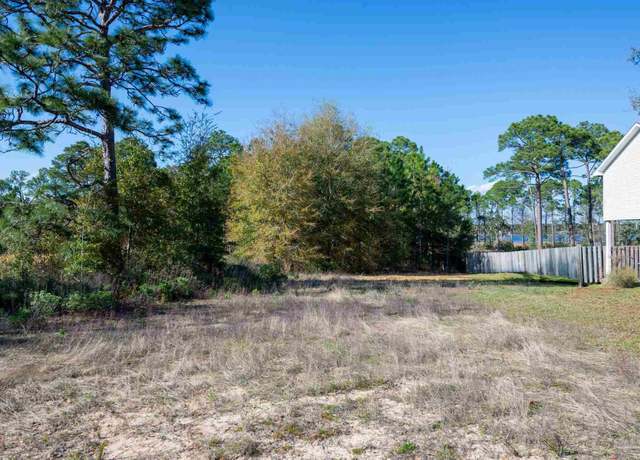 Property at 7962 Sleepy Bay Blvd, Navarre, FL 32566