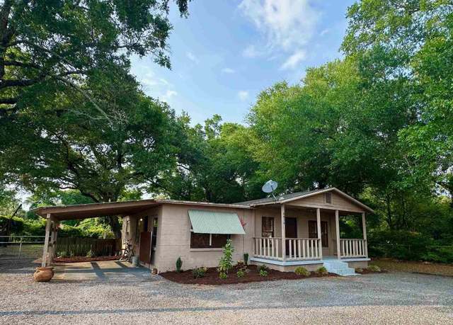 Property at 6414 Hamilton Bridge Rd, Milton, FL 32570, 3 beds, 1 bath
