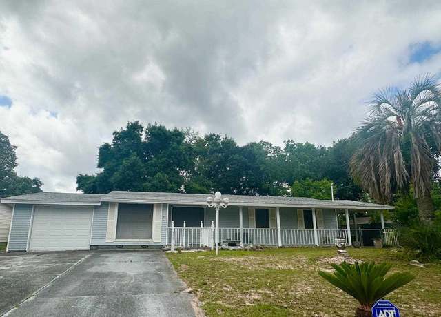Property at 4681 Kingston Dr, Pensacola, FL 32526, 3 beds, 2 baths