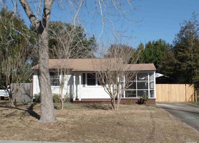 Property at 323 Chaseville St, Pensacola, FL 32507, 2 beds, 1 bath