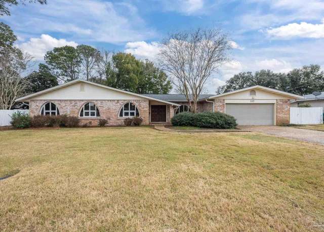 Property at 117 Hibiscus Ave, Gulf Breeze, FL 32561, 5 beds, 3 baths