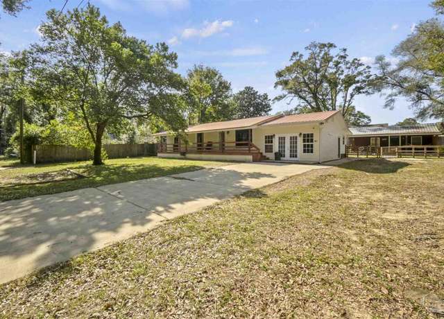 Property at 7621 Faith Dr, Pensacola, FL 32534, 4 beds, 3 baths