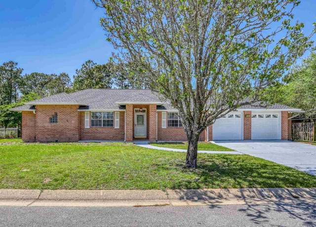 Property at 529 Long Lake Dr, Pensacola, FL 32506, 4 beds, 2.5 baths