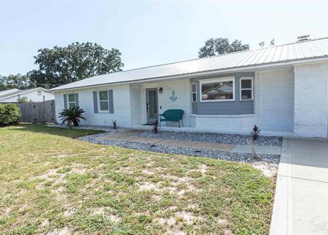 Property at 1969 Frontera St, Navarre, FL 32566, 3 beds, 2 baths