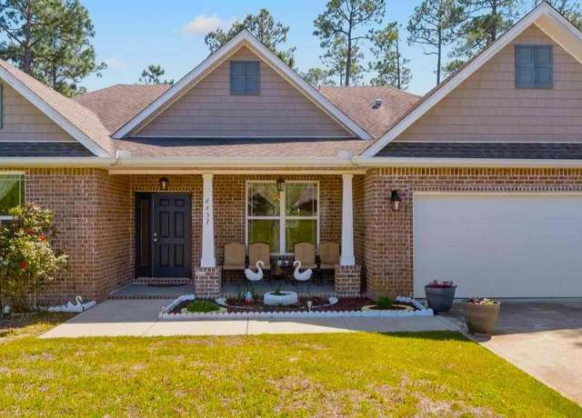 Property at 6657 Leisure St, Navarre, FL 32566, 5 beds, 3 baths