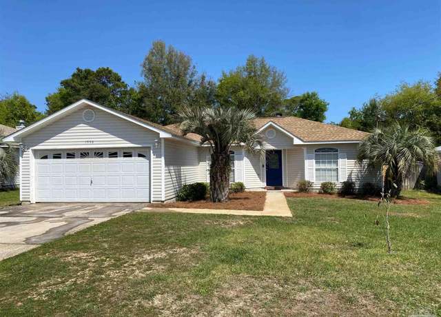 Property at 1550 Oakhill Rd, Gulf Breeze, FL 32563, 3 beds, 2 baths