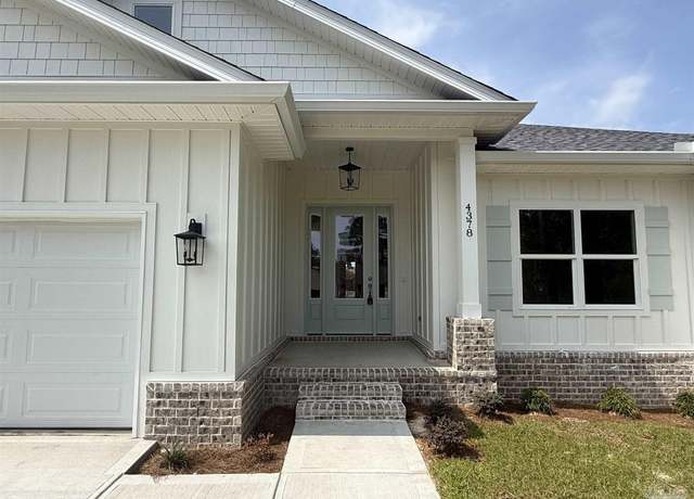 Property at 4378 Carol Ct, Gulf Breeze, FL 32563, 4 beds, 2 baths