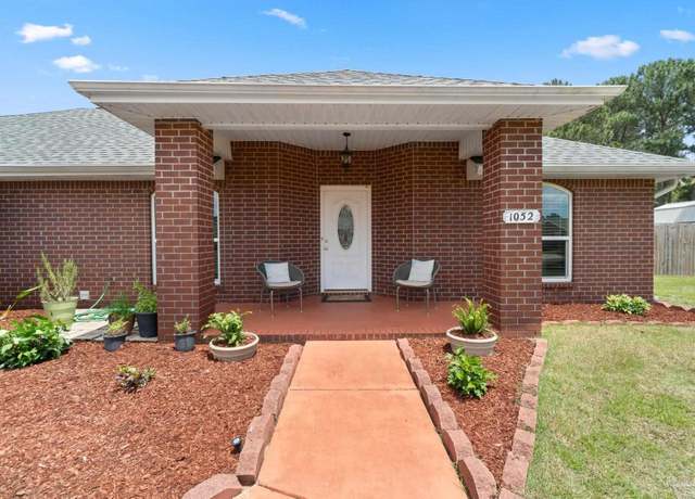 Property at 1052 Ashley Rd, Milton, FL 32583, 3 beds, 2 baths