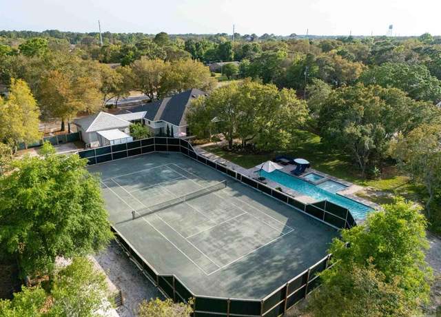 Property at 3020 Rosa Del Villa Dr, Gulf Breeze, FL 32563, 3 beds, 3.5 baths