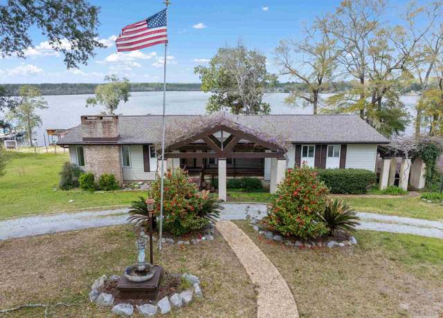 Property at 7578 Lakeside Dr, Milton, FL 32583, 5 beds, 3 baths