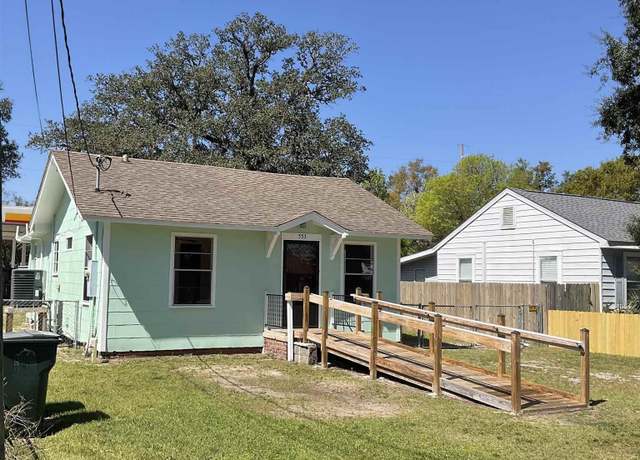 Property at 553 S 1st St, Pensacola, FL 32507, 2 beds, 2 baths