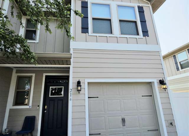 Property at 214 S F St, Pensacola, FL 32502, 3 beds, 2.5 baths