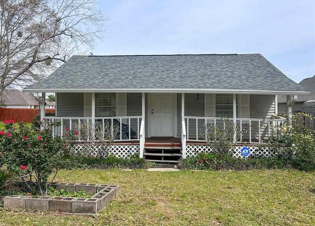 Property at 4732 W Spencer Field Rd, Pace, FL 32571, 2 beds, 1 bath