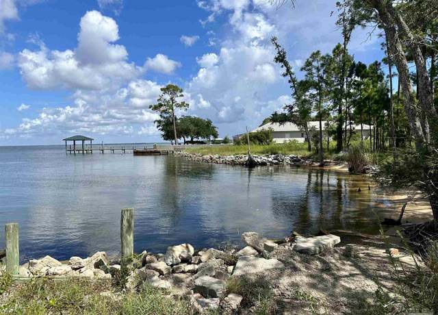 Property at 957 Dolphin Rd, Milton, FL 32583