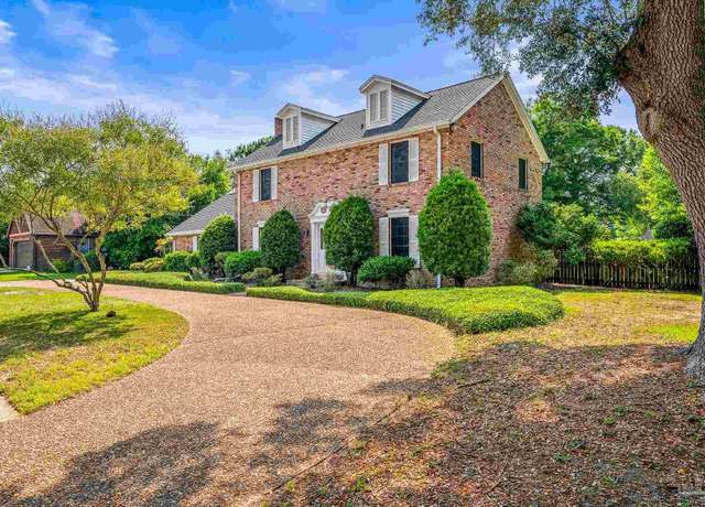 Property at 5475 Flax Rd, Pensacola, FL 32504, 4 beds, 2.5 baths