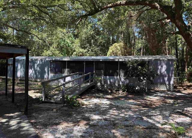 Property at 5594 Charter Cir, Gulf Breeze, FL 32563, 3 beds, 2 baths