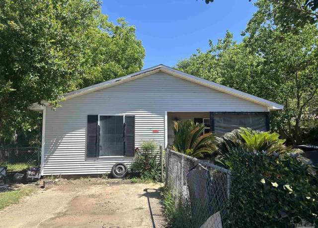 Property at 1802 W Godfrey St, Pensacola, FL 32501, 4 beds, 2 baths
