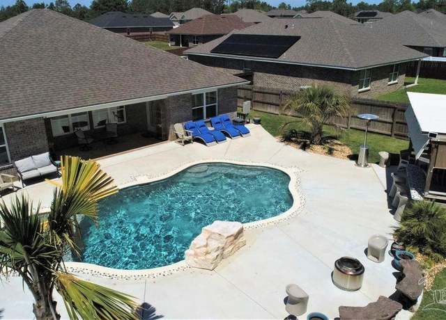 Property at 4668 Red Oak Dr, Milton, FL 32583, 4 beds, 2 baths