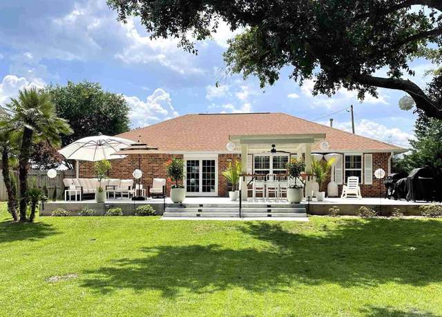 Property at 1938 Coral Island Rd, Pensacola, FL 32506, 3 beds, 2 baths
