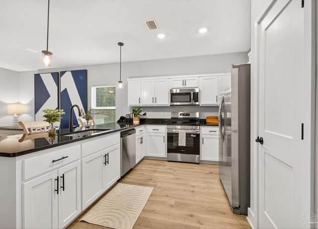 Property at 8328 Highland Ridge Dr Unit 3A, Pensacola, FL 32534, 3 beds, 2.5 baths