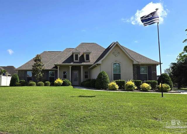 Property at 1109 Orlando Dr, Foley, AL 36535, 3 beds, 2 baths
