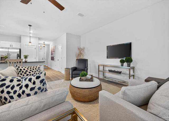 Property at 8340 Highland Ridge Dr Unit 6A, Pensacola, FL 32534, 3 beds, 2.5 baths