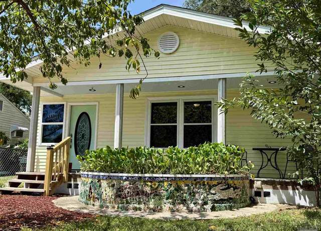 Property at 4 Ruberia Ave, Pensacola, FL 32507, 2 beds, 2 baths
