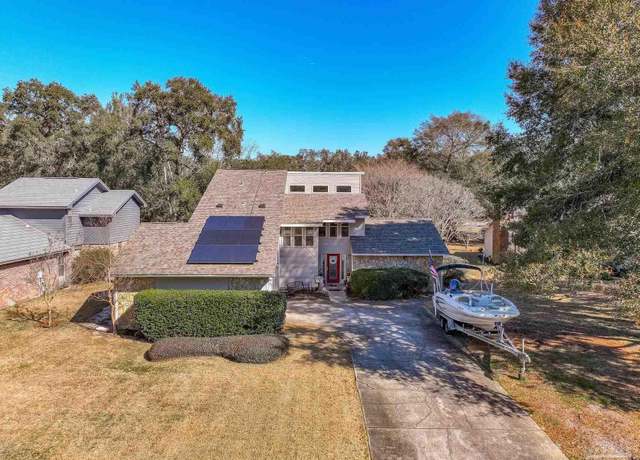 Property at 1061 Troon Dr, Niceville, FL 32578, 3 beds, 2.5 baths