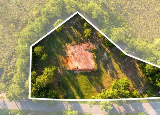 Property at 4446 Casa Grande Dr, Milton, FL 32583