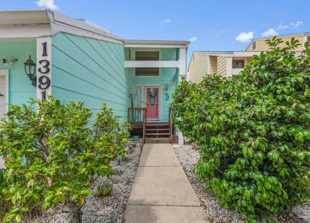 Property at 1391 Windsor Park Rd, Gulf Breeze, FL 32563, 3 beds, 2.5 baths